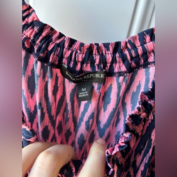 Banana Republic Flirty Summer Dress Pink, Blue Geo Sleeveless Medium - Picture 4 of 5